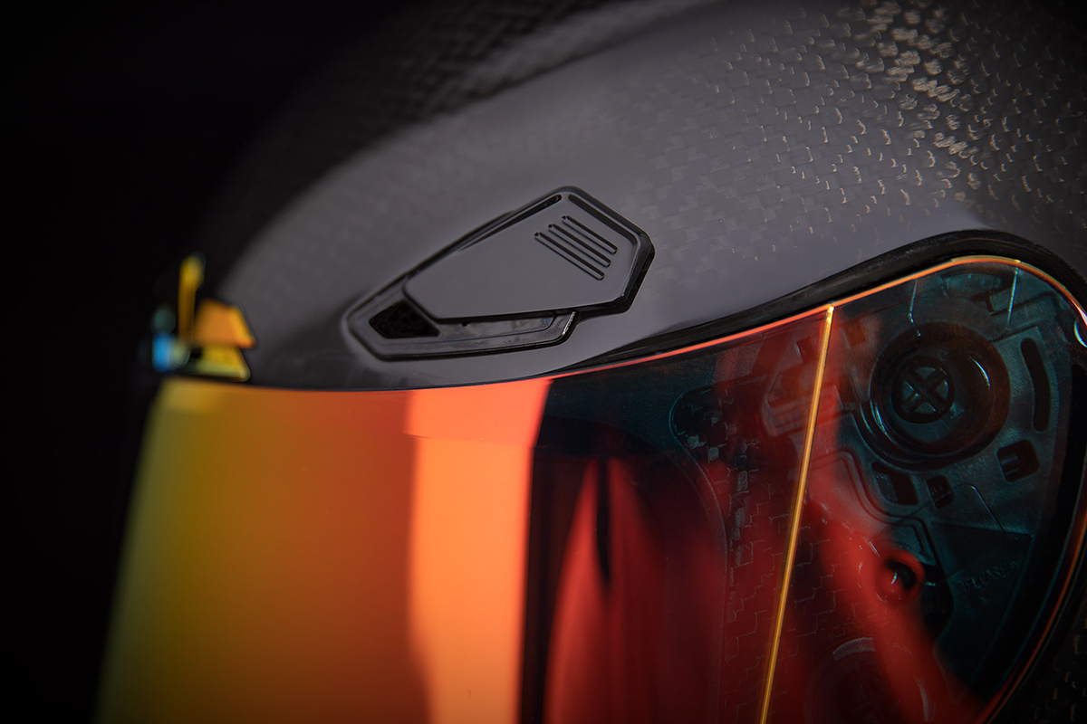 Casco ICON Airframe Pro™ - Carbono - Rojo - Pequeño 0101-14013