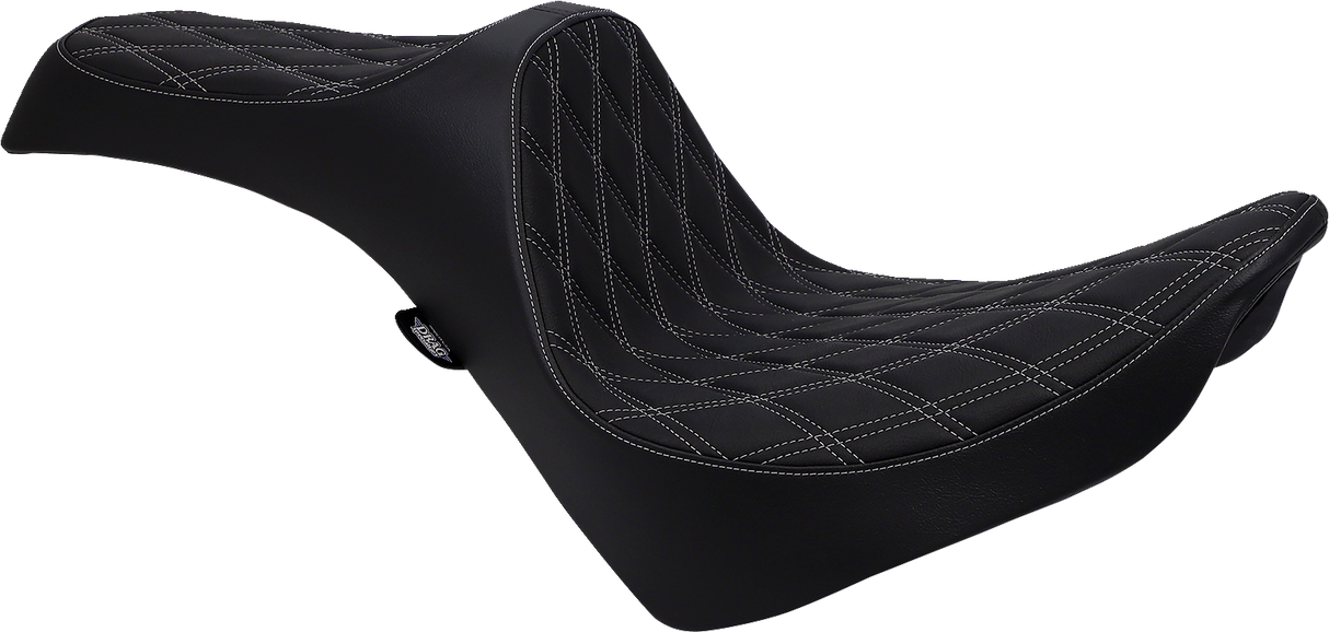 Asiento Predator III de DRAG SPECIALTIES - Doble diamante - Costuras plateadas - FL/FX '18-'22 0802-1146