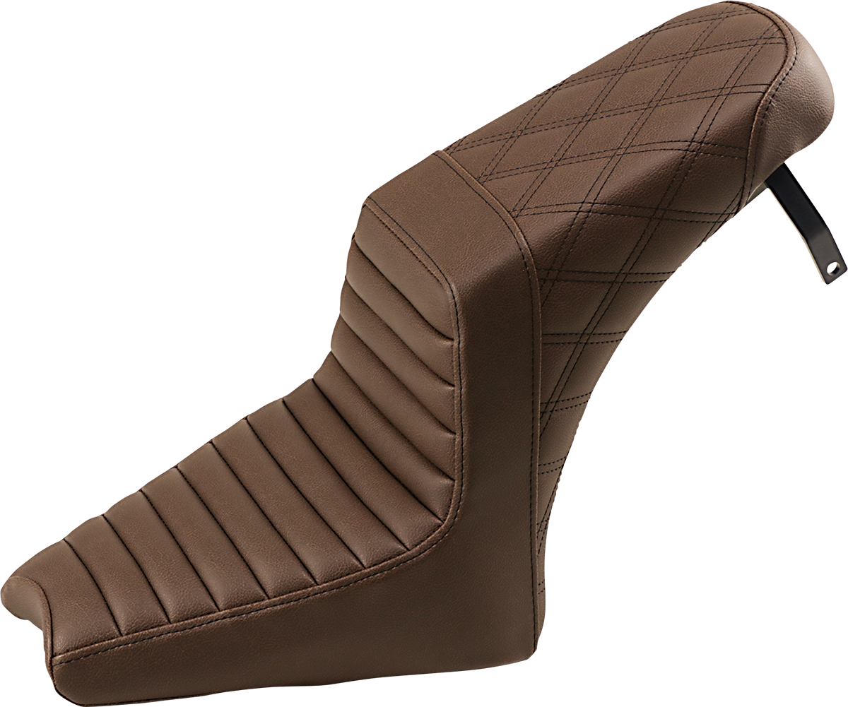 Asiento SADDLEMEN Step Up - Delantero Tuck-n-Roll/Trasero Lattice Stitch - Marrón I18-33-176BR