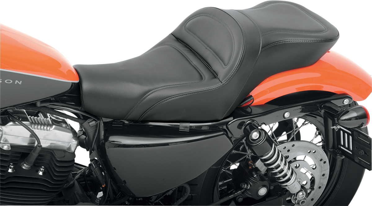 Asiento SADDLEMEN - Explorer - Sin respaldo - Cosido - Negro - XLC '04+ 807-11-029