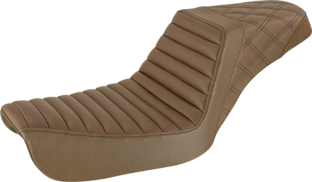Asiento SADDLEMEN Step-Up - Delantero Tuck-n-Roll/Trasero Lattice Stitch - Marrón - FXD 804-04-176BR