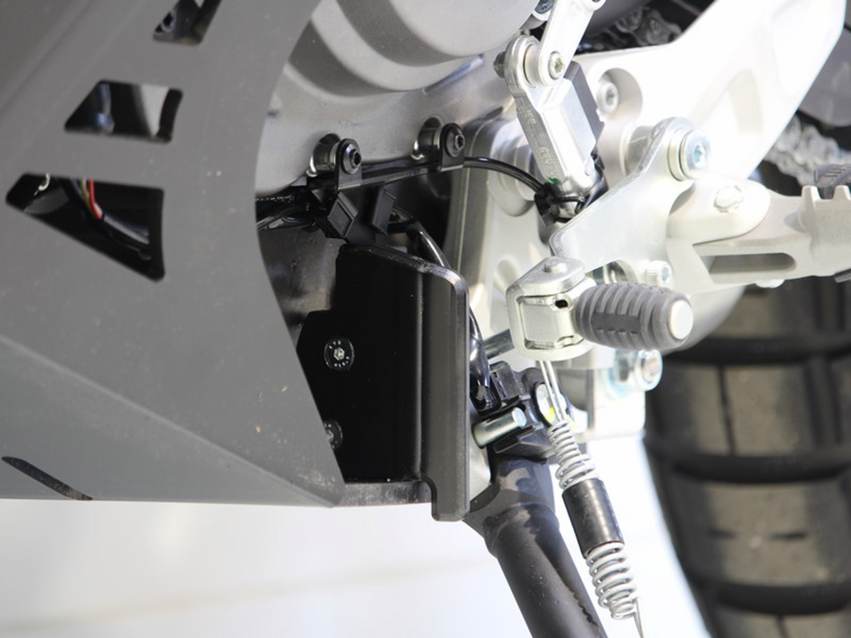 Protector de cárter AXP RACING Adventure - Negro - Ducati - Desert X AX1679