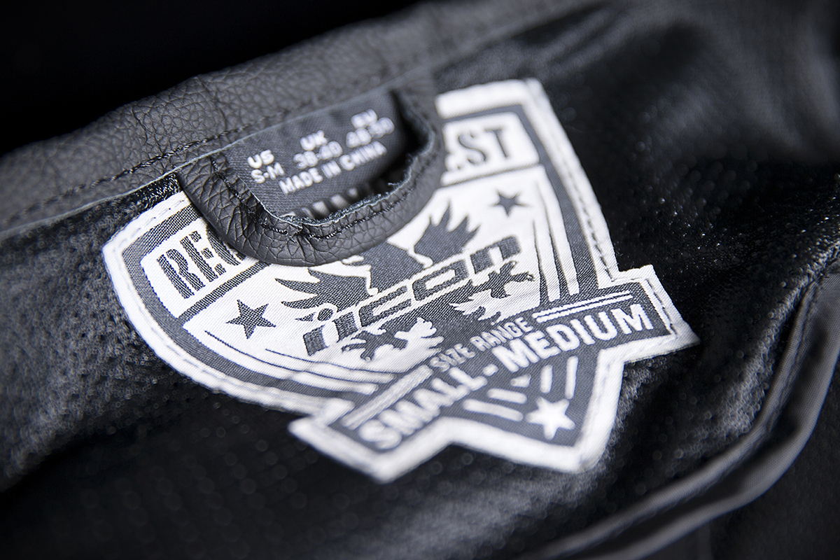 Chaleco ICON Regulator™ D3O® - Negro - S/M 2830-0391