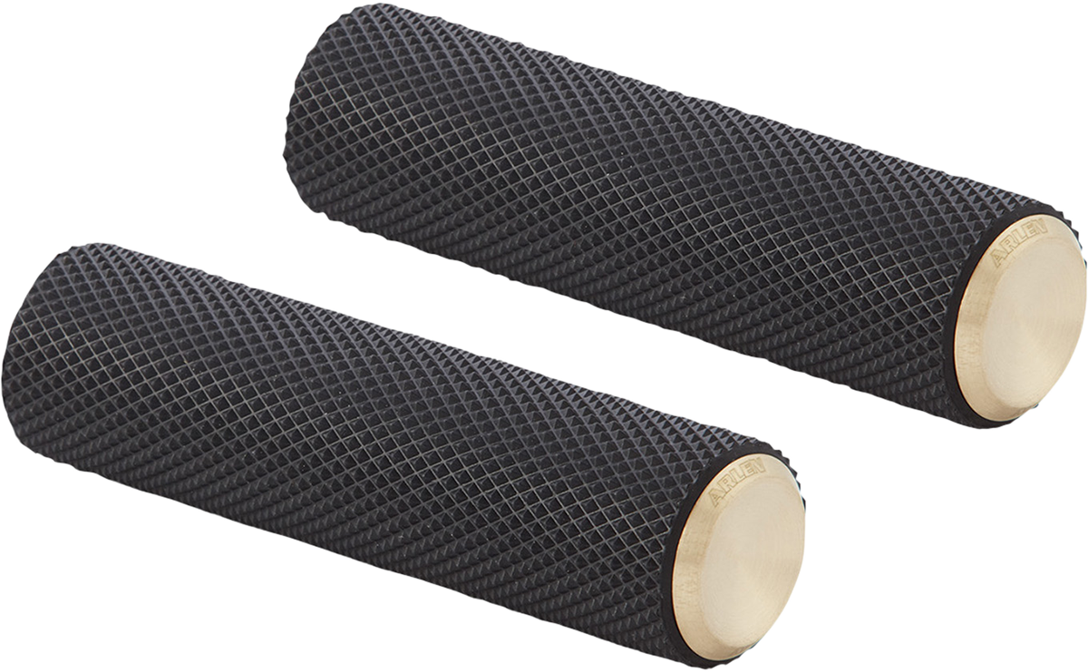 Estriberas moleteadas ARLEN NESS - Latón - Scout I-1325