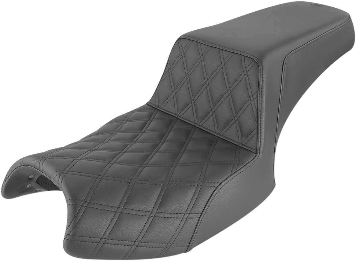 Asiento SADDLEMEN Step Up - Delantero enrejado/Trasero liso - Negro - Challenger I20-06-172