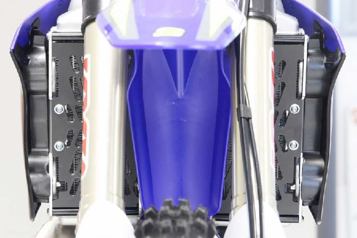 Soporte de radiador AXP RACING - Xtrem - Sherco AX1582