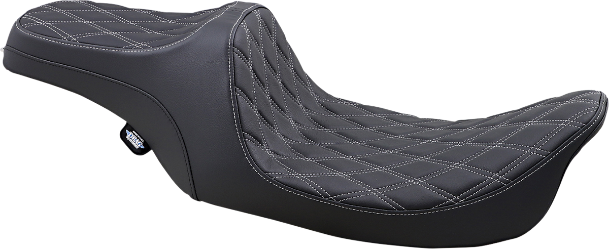 Asiento Predator III de DRAG SPECIALTIES - Doble diamante - Costuras plateadas FIT 99-07 FLHR, 06-07 FLHX 0801-1130