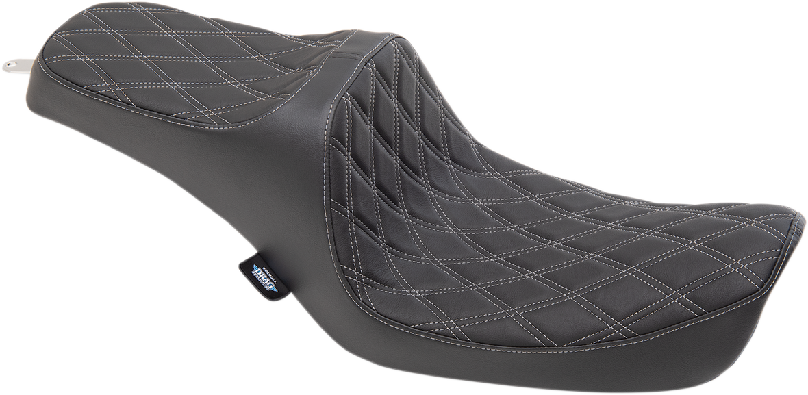 Asiento Predator III de DRAG SPECIALTIES - Doble diamante - Costuras plateadas 0803-0653