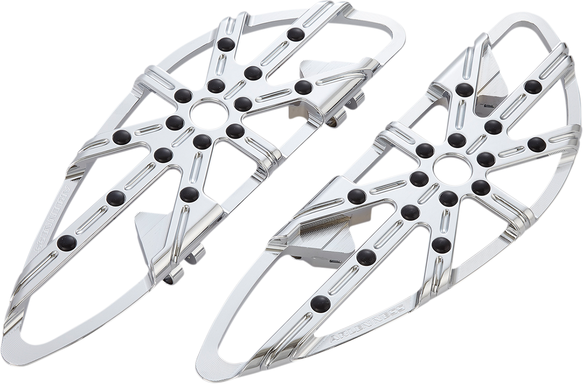 Estribos para conductor ARLEN NESS - Calibre 10 - Cromados 410-006