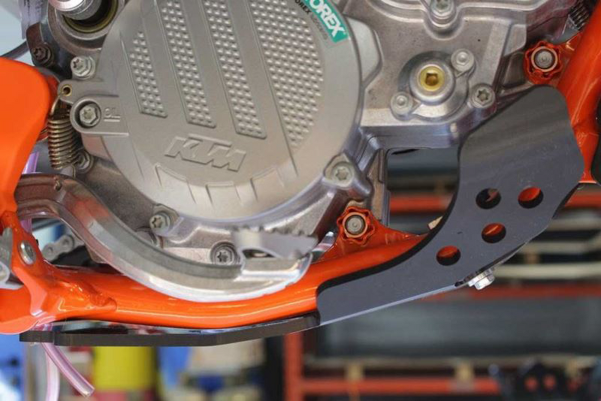 Protector de cárter AXP RACING - Negro - GasGas | Husqvarna AX1485