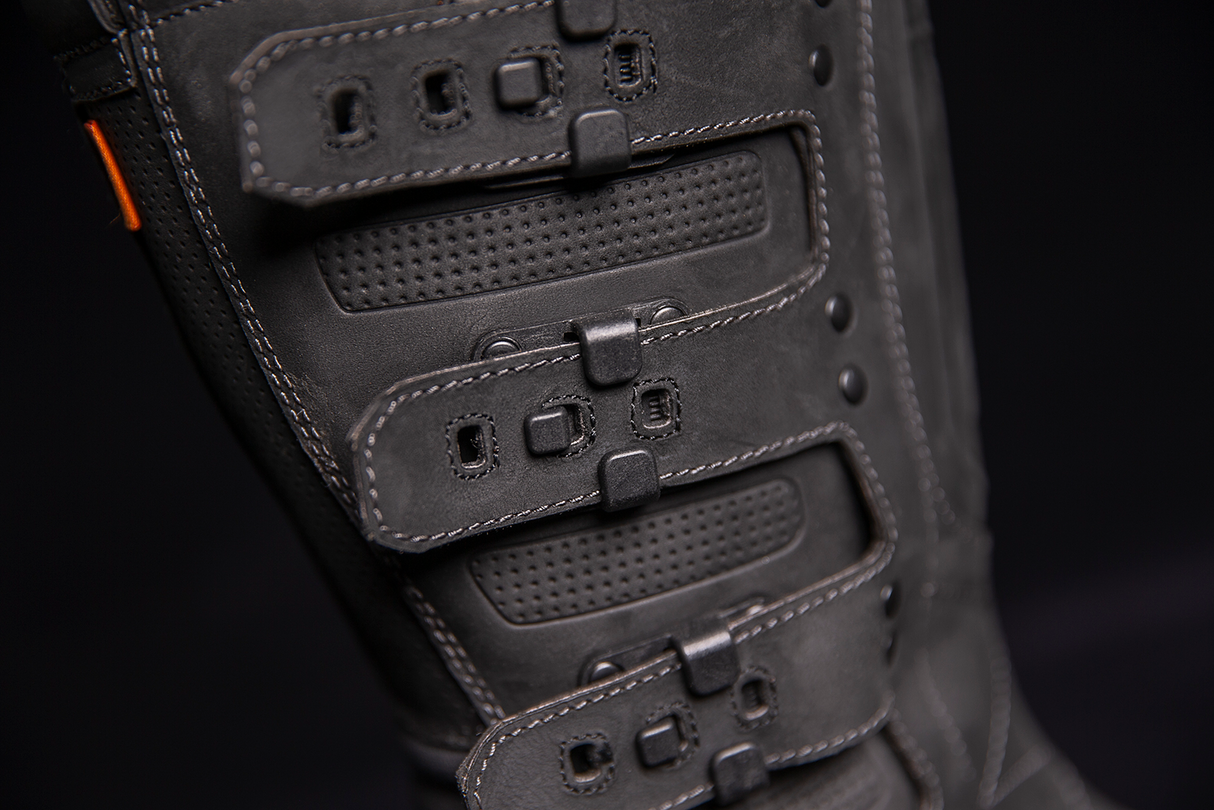 Botas ICON Elsinore 2™ CE - Negras - Talla 14 3403-1219