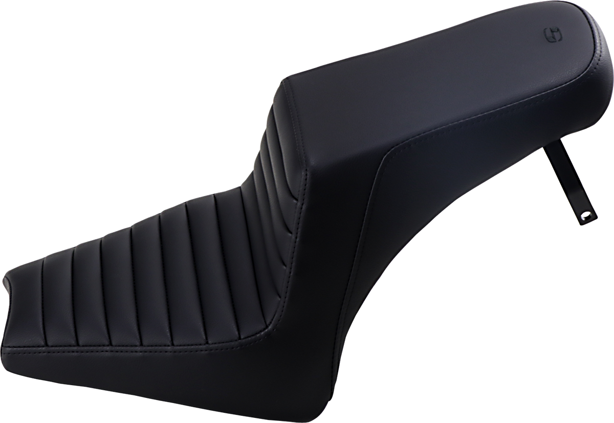 Asiento SADDLEMEN Step Up - Delantero Tuck-n'-Roll/Trasero Liso - Negro - Scout Bobber I18-33-171