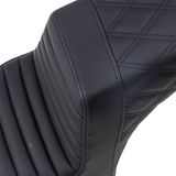 Asiento SADDLEMEN Step Up - Costuras delanteras Tuck-n-Roll/traseras de celosía - Negro I18-33-176 