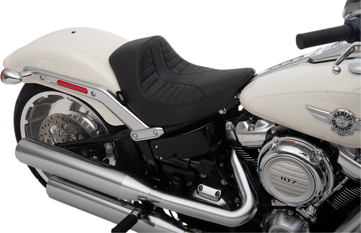 Asiento EZ-Solo de DRAG SPECIALTIES - Costura de escorpión - Vinilo - FLFB/S '18-'22 ACT EZ-ON MOUNT STYLE 0802-1185 
