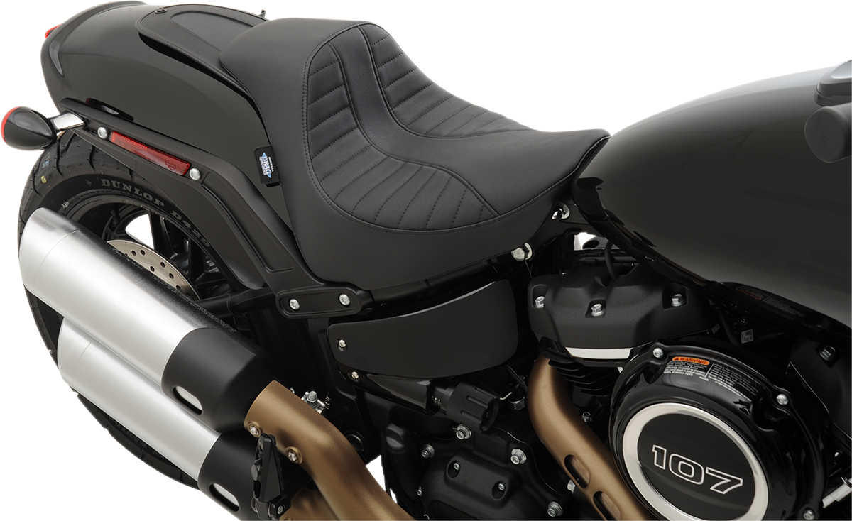 Asiento EZ-Solo DRAG SPECIALTIES - Costura de escorpión - Vinilo - FXFB '18-'22 ACT EZ-ON STYLE 0802-1128 