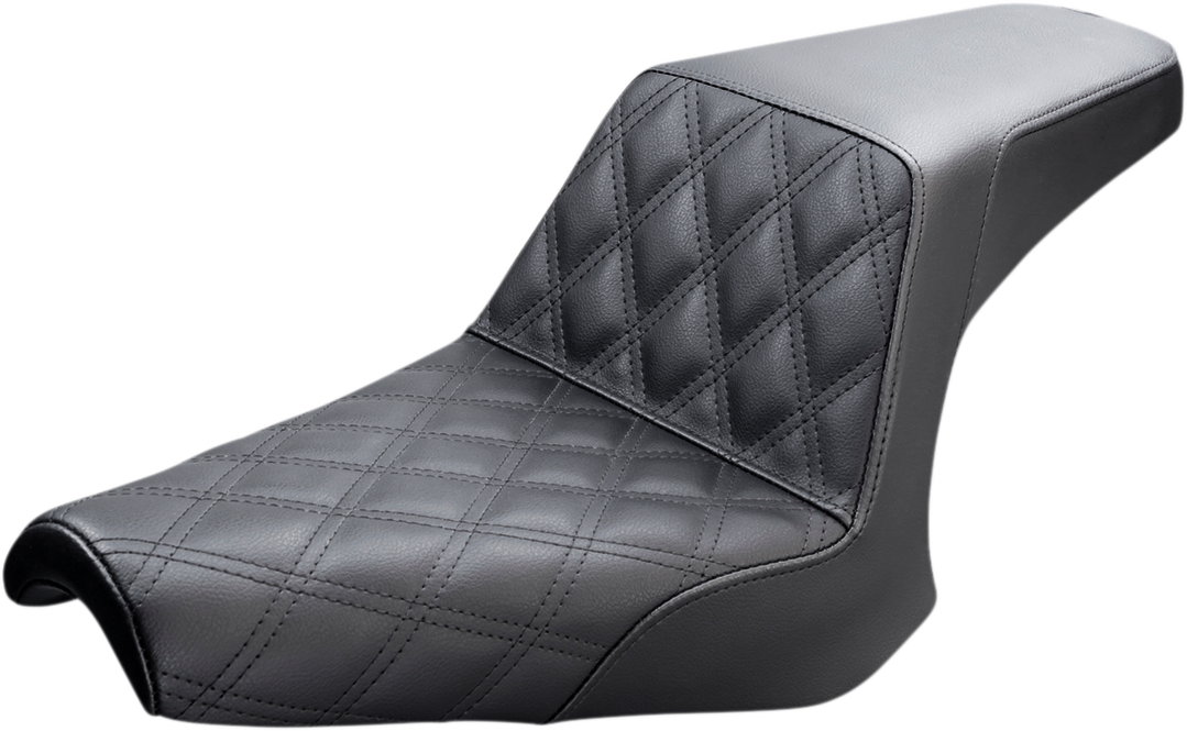 Asiento SADDLEMEN Step Up - Costuras enrejadas delanteras - Negro Y13-16-172 