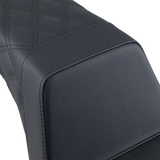 Asiento SADDLEMEN Step Up - Trasero con costuras enrejadas - Negro Y13-16-173 