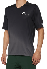Jersey 100% Celium - Manga corta - Negro/Carbón - Talla grande 40011-00002