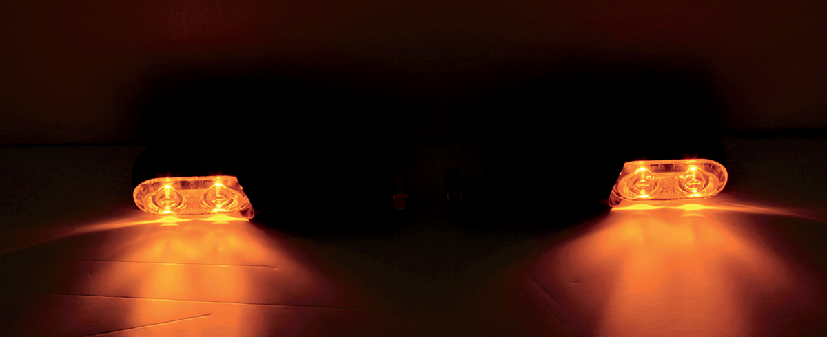 Luces de posición accesorias ARLEN NESS - Ámbar/Traseras - Negras 12-744 