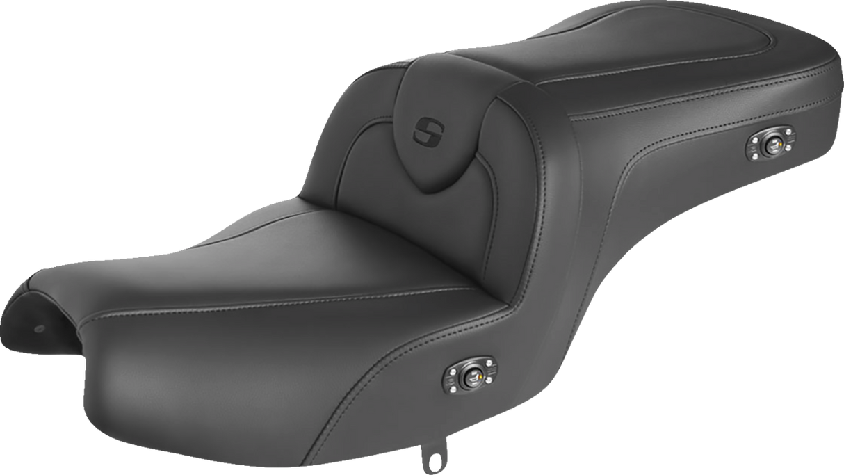 Asiento SADDLEMEN - RoadSofa - sin respaldo - Negro con costuras negras - Calefactable - Challenger '20-'22 I20-06-187HCT 