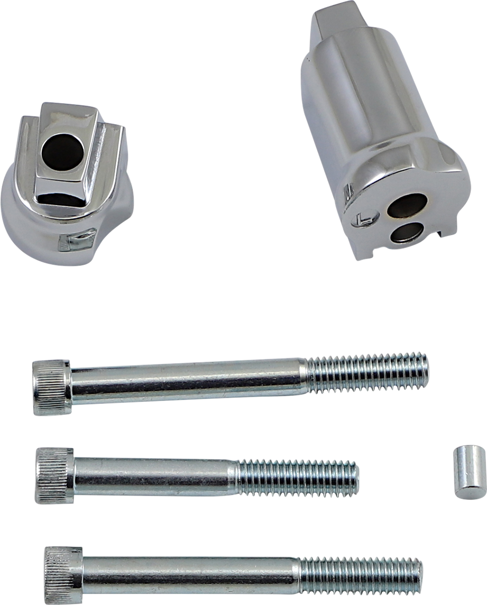 DRAG SPECIALTIES Soporte para plataforma de pasajero - Cromo REQD BRKT F/16211002,1003 P17-0415-AC 