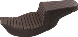 Asiento SADDLEMEN Step-Up - Delantero Tuck-n-Roll/Trasero Lattice Stitch - Marrón 897-06-176BR