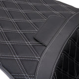 Asiento Freedom de DRAG SPECIALTIES - Vinilo - Costuras plateadas de doble diamante - FLH '09-'23 0801-1482 