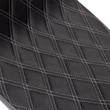 Asiento Predator 2Up de DRAG SPECIALTIES - Vinilo - Costura plateada de doble diamante - FLH '08-'23 0801-1492 