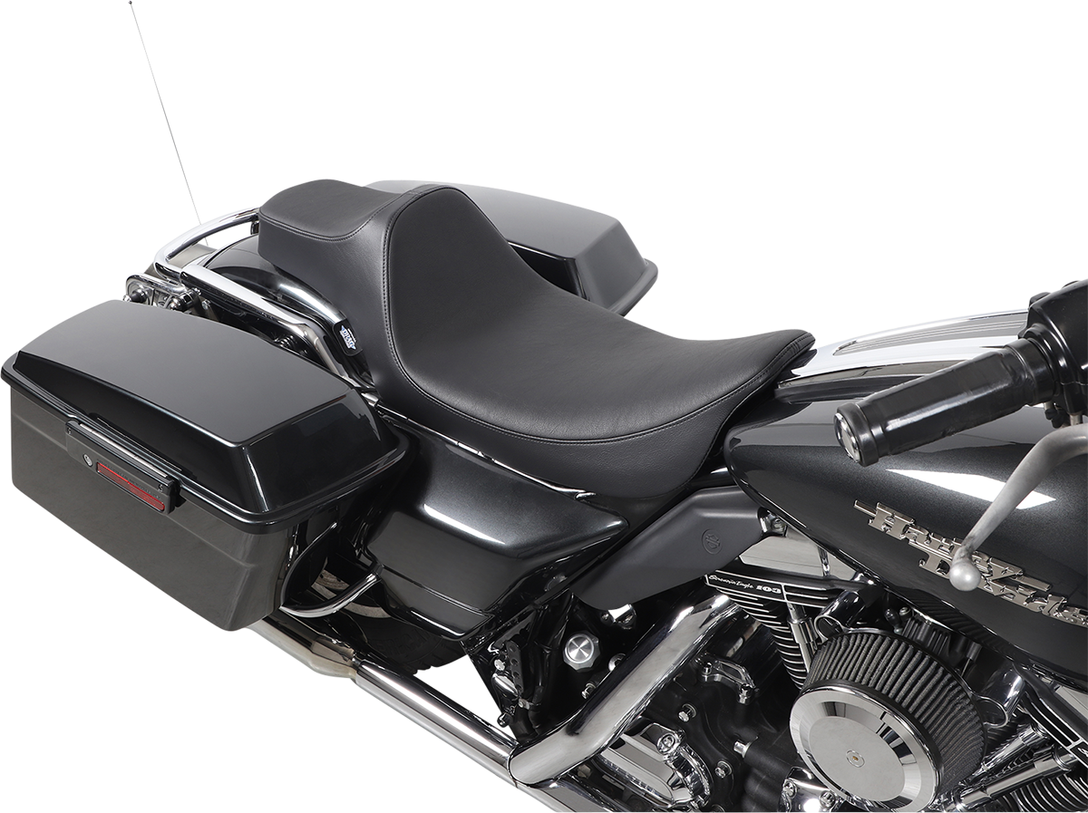 Asiento Predator III de alcance extendido de DRAG SPECIALTIES - Liso - Negro NO ES UN ASIENTO PARA DOS PERSONAS 8011368 