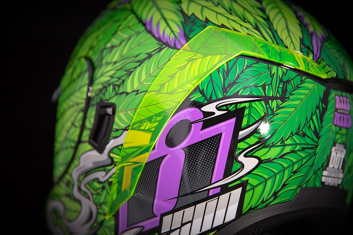 icon airform ritemind helmet ICON Airform™ Motorcycle Helmet - Ritemind Glow™ - Green