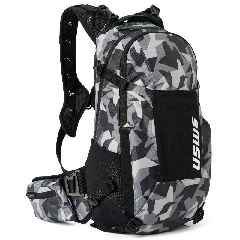 Mochila USWE Shred MTB de 16 l - Camuflaje/Negro 21601145