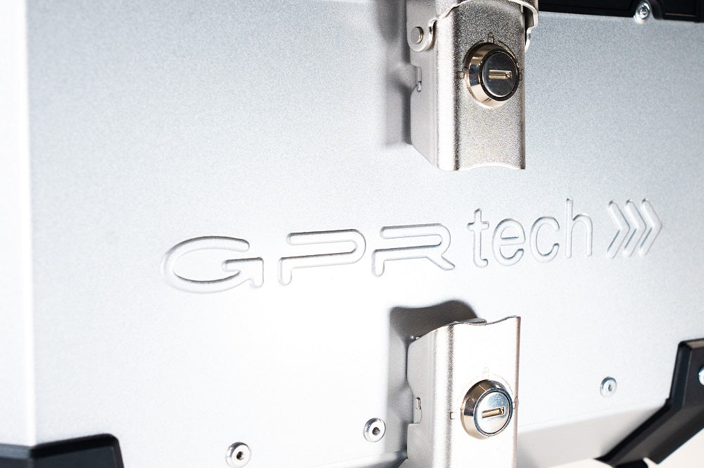 GPR Tech 35L Aluminum Universal Top Case, Silver with Mounting Plate - photo 11