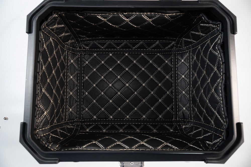 GPR Tech 26L Aluminum Universal Top Case, Black with Mounting Plate and Backrest - photo 15