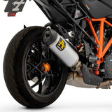 Silenciador Arrow Race-Tech de titanio homologado para KTM 1290 Super Duke R (2014-2024) con tapa de carbono para colectores originales (paquete de 7)